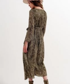 Ms. Meri Mak Caro Green Petal Design Midi Dress Dresses & Jumpers