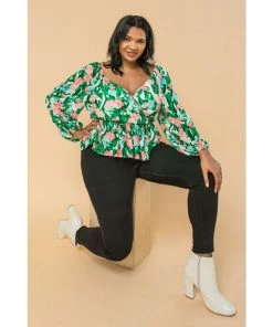 Ms. Meri Mak New Arrivals Cadilyn Plus Size Floral Top