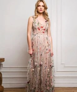 CHOKLATE PARIS Aaiden Floral Embroidered Midi Tulle Dress