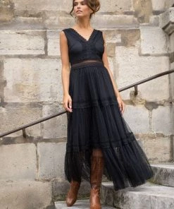 CHOKLATE PARIS Aali Tiered Tulle Midi Dress
